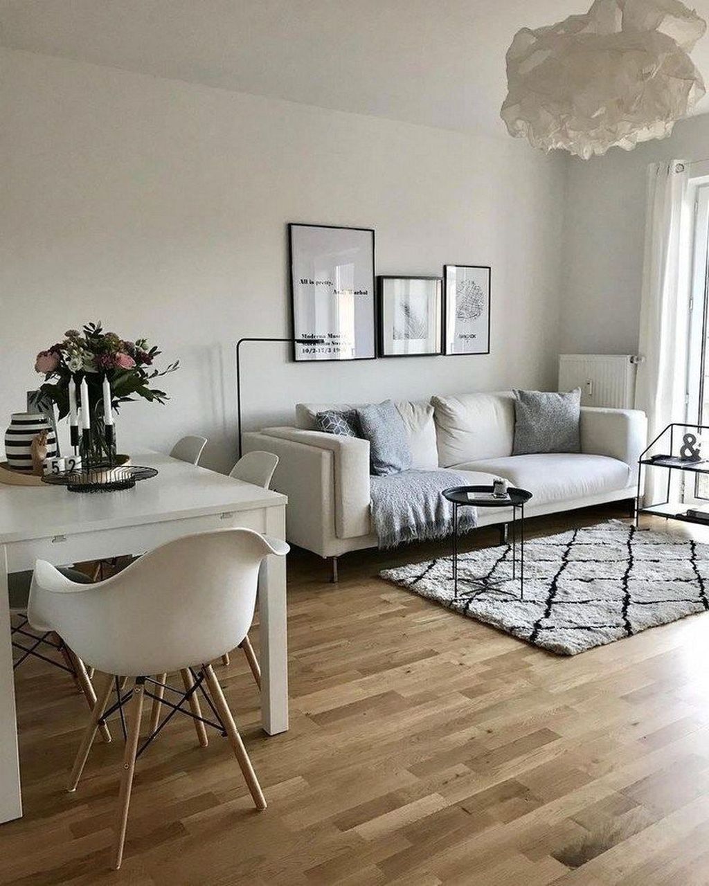 32 Brilliant Small Apartment Decorating Ideas You Need To Try - HOMYHOMEE