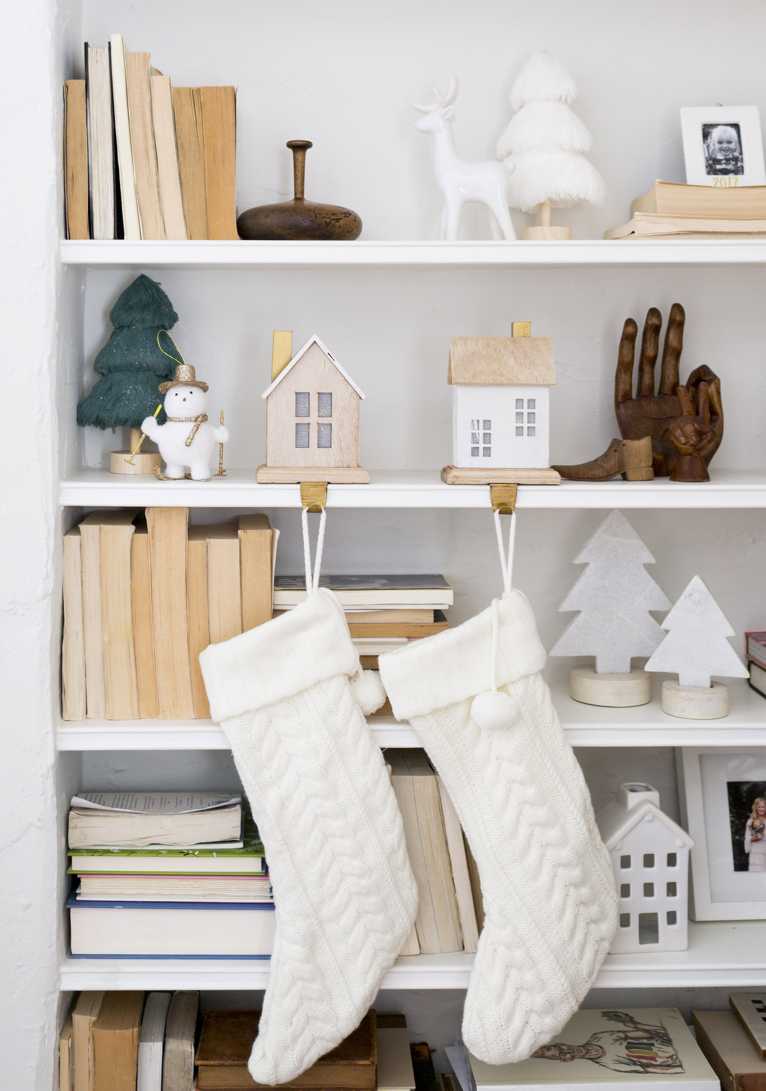 12 Tips for Decorating Your Small Apartment for Christmas